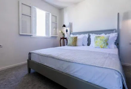 Lemon Tree House Aparthotel 4*