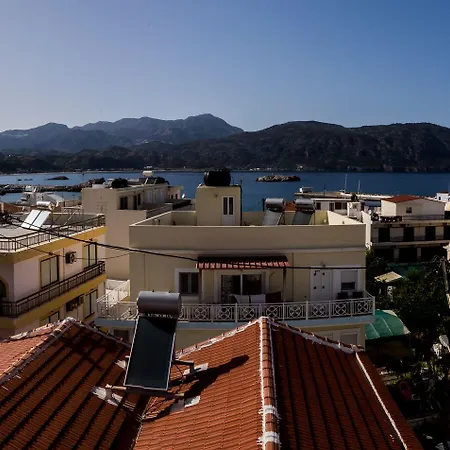 Lemon Tree House Aparthotel 4*