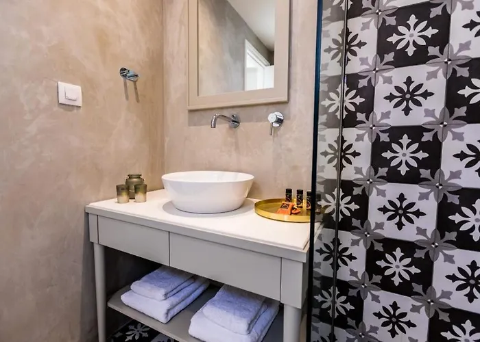 Lemon Tree House Appart hôtel