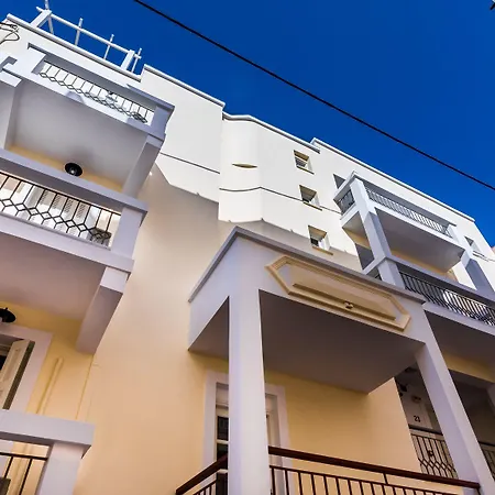Lemon Tree House Apartmanhotel