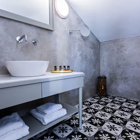 Lemon Tree House Apartmanhotel Kárpathosz