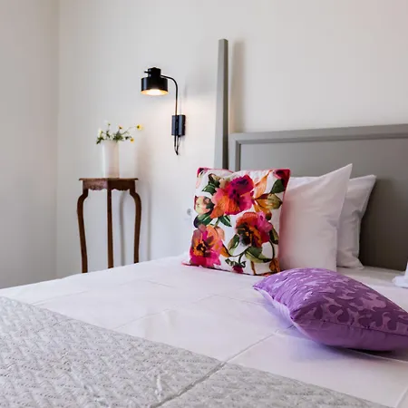 Lemon Tree House 4*